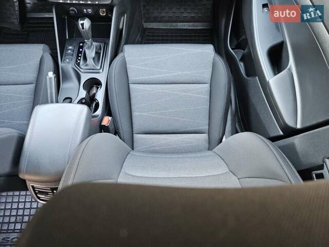 Серый Хендай Туксон, объемом двигателя 2 л и пробегом 21 тыс. км за 22500 $, фото 32 на Automoto.ua