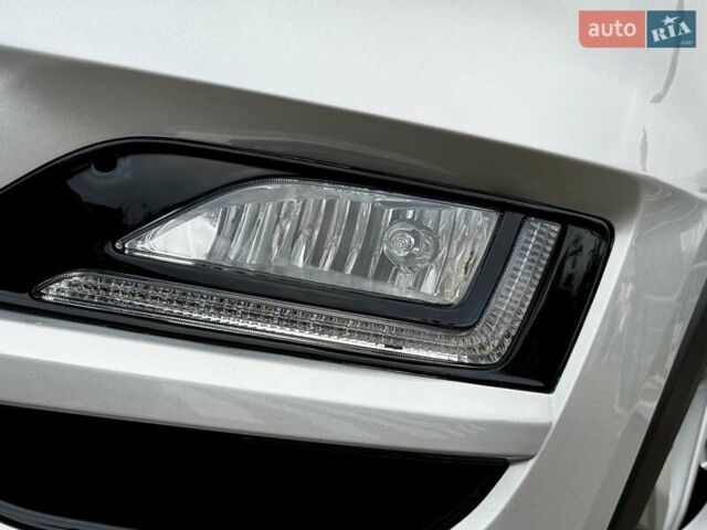 Серый Хендай Туксон, объемом двигателя 2 л и пробегом 32 тыс. км за 22800 $, фото 27 на Automoto.ua