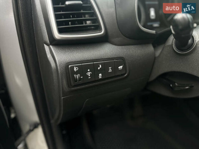 Сірий Хендай Туксон, об'ємом двигуна 2 л та пробігом 176 тис. км за 22999 $, фото 34 на Automoto.ua