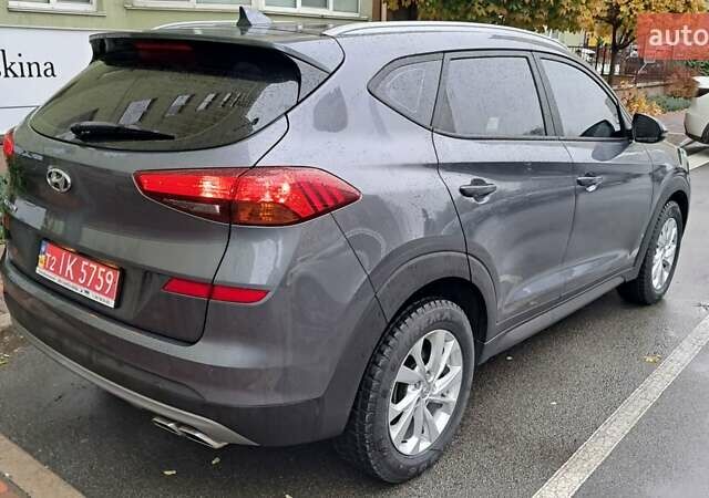 Серый Хендай Туксон, объемом двигателя 2 л и пробегом 103 тыс. км за 24900 $, фото 5 на Automoto.ua