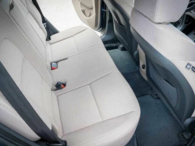 Серый Хендай Туксон, объемом двигателя 2.4 л и пробегом 33 тыс. км за 14000 $, фото 10 на Automoto.ua