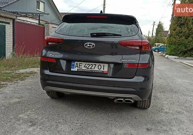 Сірий Хендай Туксон, об'ємом двигуна 2 л та пробігом 17 тис. км за 29000 $, фото 2 на Automoto.ua