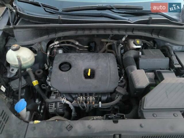 Серый Хендай Туксон, объемом двигателя 2 л и пробегом 92 тыс. км за 23500 $, фото 22 на Automoto.ua