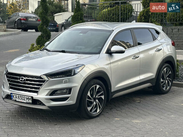 Сірий Хендай Туксон, об'ємом двигуна 2 л та пробігом 176 тис. км за 22999 $, фото 6 на Automoto.ua