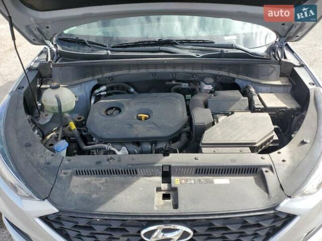 Серый Хендай Туксон, объемом двигателя 0 л и пробегом 92 тыс. км за 5300 $, фото 11 на Automoto.ua