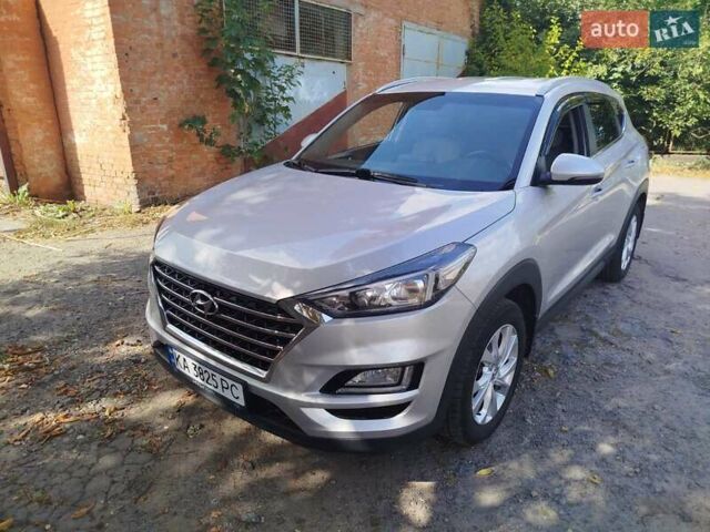 Серый Хендай Туксон, объемом двигателя 2 л и пробегом 167 тыс. км за 22700 $, фото 14 на Automoto.ua
