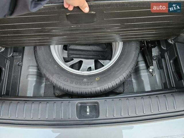 Серый Хендай Туксон, объемом двигателя 2 л и пробегом 21 тыс. км за 22500 $, фото 58 на Automoto.ua