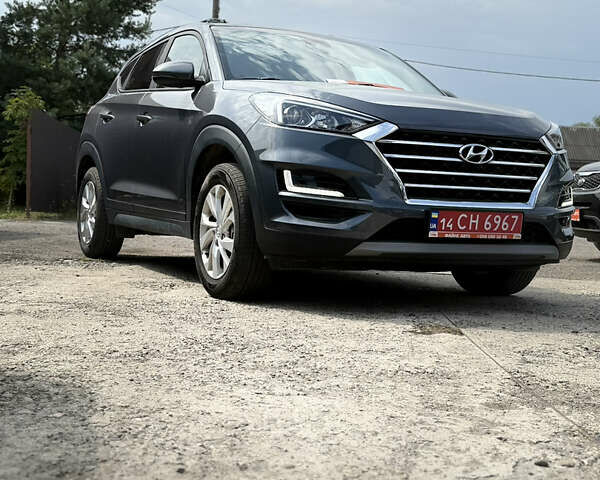 Серый Хендай Туксон, объемом двигателя 1.6 л и пробегом 124 тыс. км за 23499 $, фото 2 на Automoto.ua