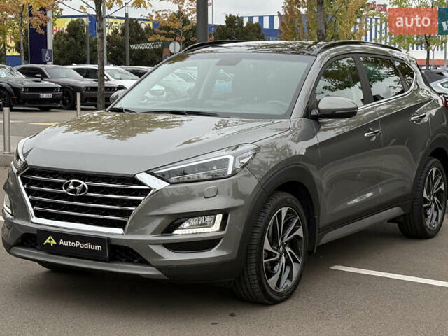 Серый Хендай Туксон, объемом двигателя 2 л и пробегом 28 тыс. км за 32800 $, фото 8 на Automoto.ua