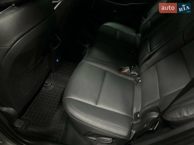 Серый Хендай Туксон, объемом двигателя 2 л и пробегом 28 тыс. км за 30200 $, фото 14 на Automoto.ua