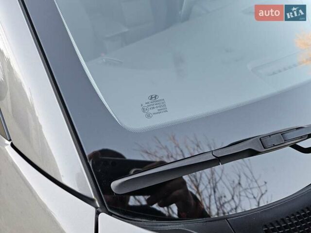 Серый Хендай Туксон, объемом двигателя 2 л и пробегом 21 тыс. км за 22500 $, фото 63 на Automoto.ua