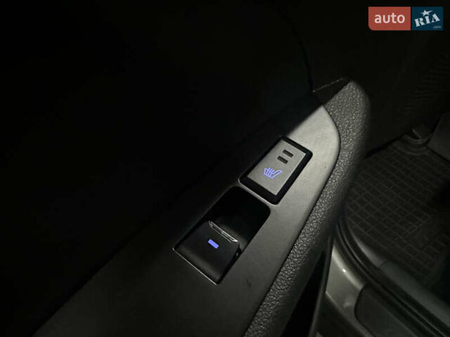 Серый Хендай Туксон, объемом двигателя 2 л и пробегом 28 тыс. км за 30200 $, фото 15 на Automoto.ua