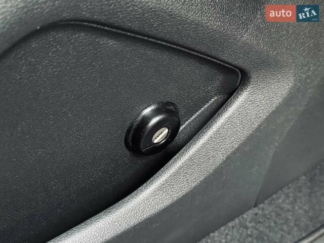 Серый Хендай Туксон, объемом двигателя 2 л и пробегом 32 тыс. км за 22800 $, фото 50 на Automoto.ua