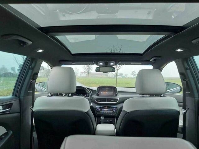 Серый Хендай Туксон, объемом двигателя 1.6 л и пробегом 73 тыс. км за 387 $, фото 11 на Automoto.ua