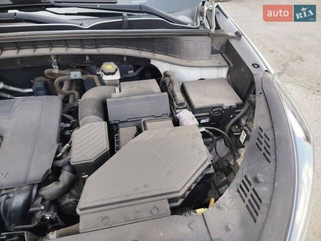 Серый Хендай Туксон, объемом двигателя 2 л и пробегом 167 тыс. км за 22700 $, фото 8 на Automoto.ua