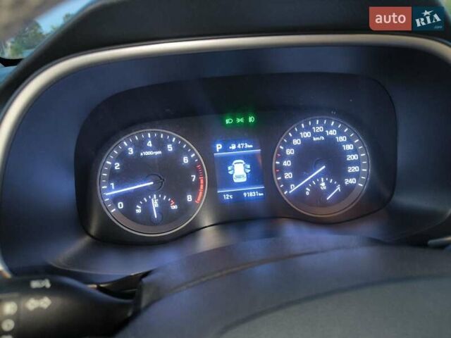 Серый Хендай Туксон, объемом двигателя 2 л и пробегом 92 тыс. км за 23500 $, фото 45 на Automoto.ua