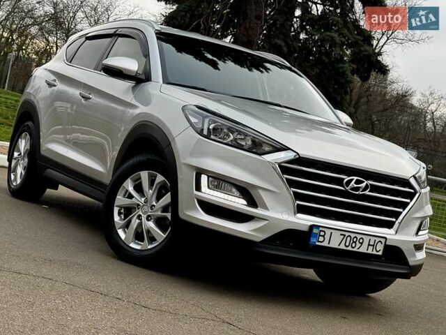 Серый Хендай Туксон, объемом двигателя 2 л и пробегом 32 тыс. км за 22800 $, фото 21 на Automoto.ua