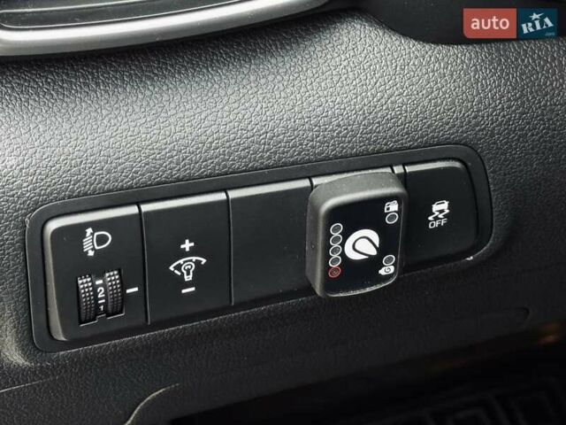 Серый Хендай Туксон, объемом двигателя 2 л и пробегом 32 тыс. км за 22800 $, фото 57 на Automoto.ua