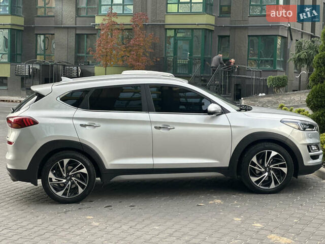 Сірий Хендай Туксон, об'ємом двигуна 2 л та пробігом 176 тис. км за 22999 $, фото 19 на Automoto.ua