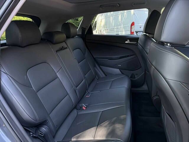 Хендай Туксон 2021 в Хмельницком на Automoto.ua Серый Хендай Туксон, объемом двигателя 2.4 л и пробегом 30 тыс. км за 12400 $, фото 15 на Automoto.ua