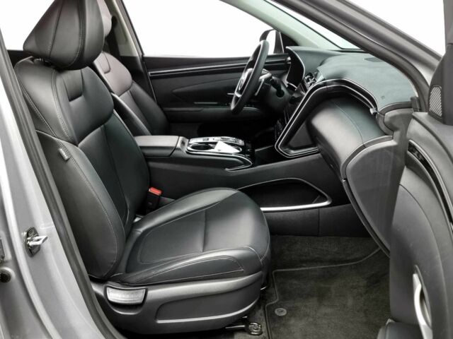 Серый Хендай Туксон, объемом двигателя 2 л и пробегом 97 тыс. км за 22700 $, фото 11 на Automoto.ua