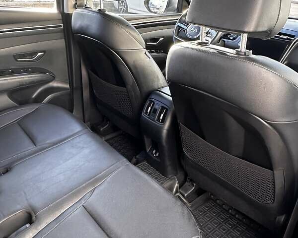 Серый Хендай Туксон, объемом двигателя 1.6 л и пробегом 65 тыс. км за 33500 $, фото 6 на Automoto.ua