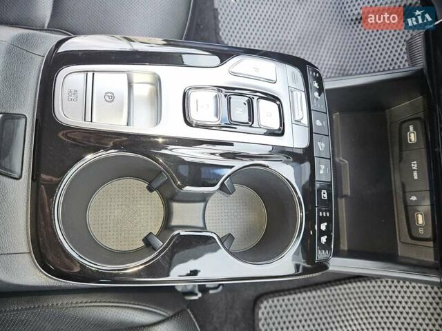 Серый Хендай Туксон, объемом двигателя 1.6 л и пробегом 68 тыс. км за 33000 $, фото 8 на Automoto.ua