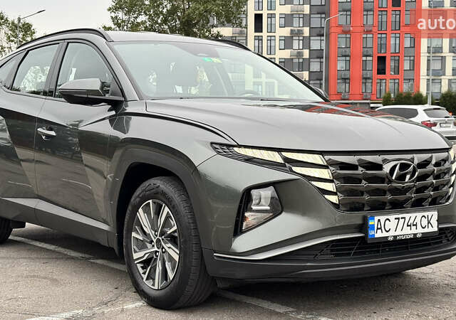 Серый Хендай Туксон, объемом двигателя 2 л и пробегом 102 тыс. км за 22500 $, фото 9 на Automoto.ua