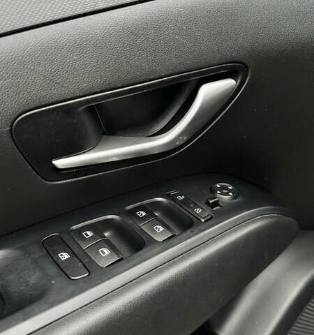 Серый Хендай Туксон, объемом двигателя 2 л и пробегом 102 тыс. км за 22500 $, фото 19 на Automoto.ua