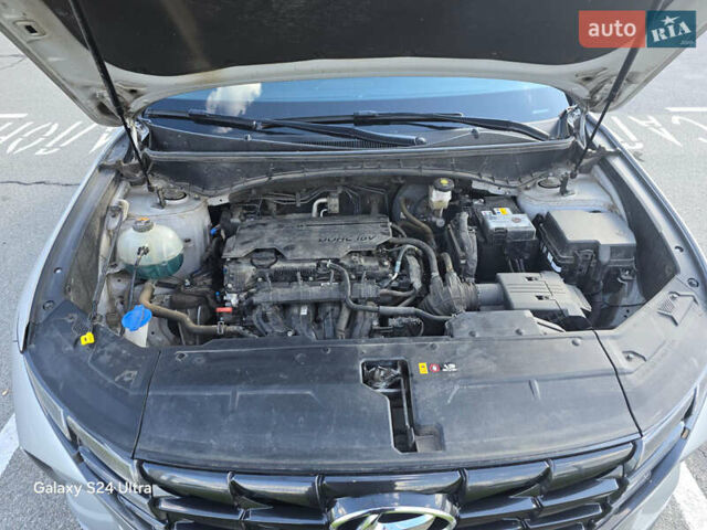 Серый Хендай Туксон, объемом двигателя 2 л и пробегом 94 тыс. км за 23694 $, фото 9 на Automoto.ua