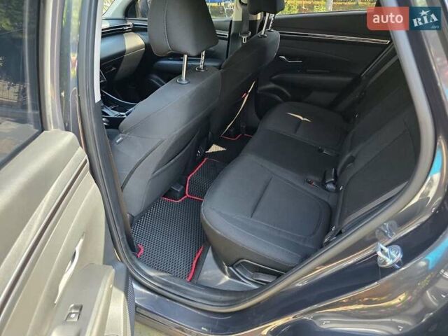 Серый Хендай Туксон, объемом двигателя 2 л и пробегом 70 тыс. км за 25600 $, фото 16 на Automoto.ua