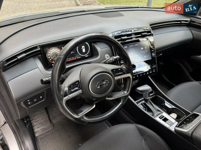 Сірий Хендай Туксон, об'ємом двигуна 2 л та пробігом 94 тис. км за 23500 $, фото 5 на Automoto.ua