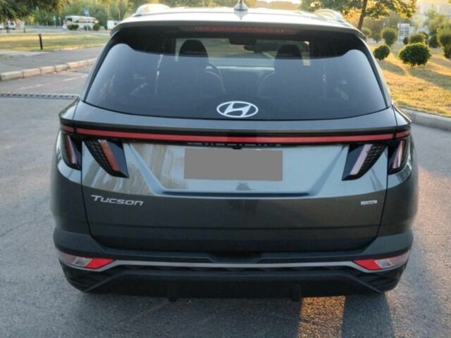 Серый Хендай Туксон, объемом двигателя 2 л и пробегом 62 тыс. км за 11500 $, фото 1 на Automoto.ua