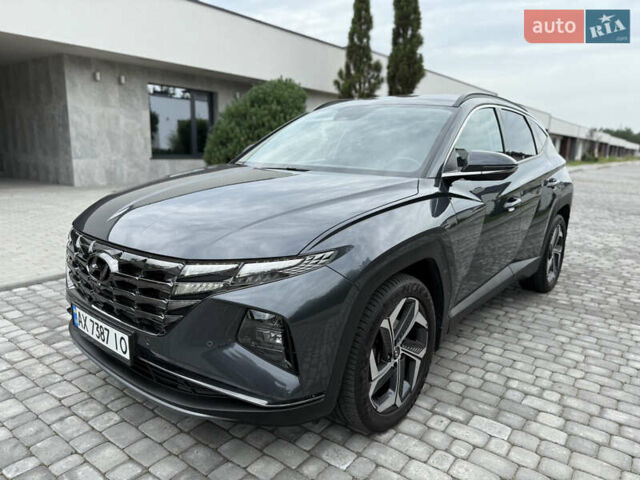 Серый Хендай Туксон, объемом двигателя 2 л и пробегом 36 тыс. км за 26850 $, фото 2 на Automoto.ua