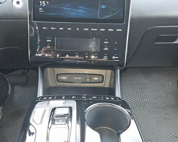 Серый Хендай Туксон, объемом двигателя 1.6 л и пробегом 68 тыс. км за 33000 $, фото 6 на Automoto.ua