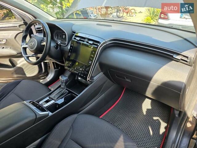 Серый Хендай Туксон, объемом двигателя 2 л и пробегом 70 тыс. км за 25600 $, фото 37 на Automoto.ua