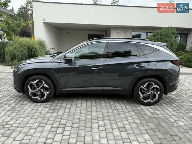 Серый Хендай Туксон, объемом двигателя 2 л и пробегом 36 тыс. км за 26850 $, фото 4 на Automoto.ua