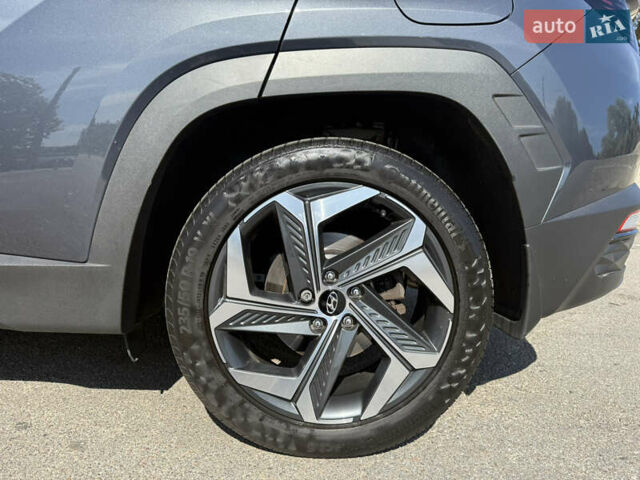 Серый Хендай Туксон, объемом двигателя 2 л и пробегом 52 тыс. км за 26999 $, фото 25 на Automoto.ua
