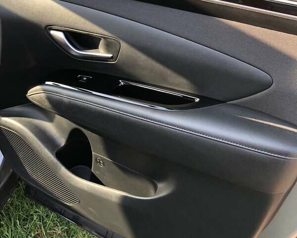 Серый Хендай Туксон, объемом двигателя 2 л и пробегом 42 тыс. км за 26000 $, фото 12 на Automoto.ua