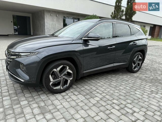 Серый Хендай Туксон, объемом двигателя 2 л и пробегом 36 тыс. км за 26850 $, фото 3 на Automoto.ua