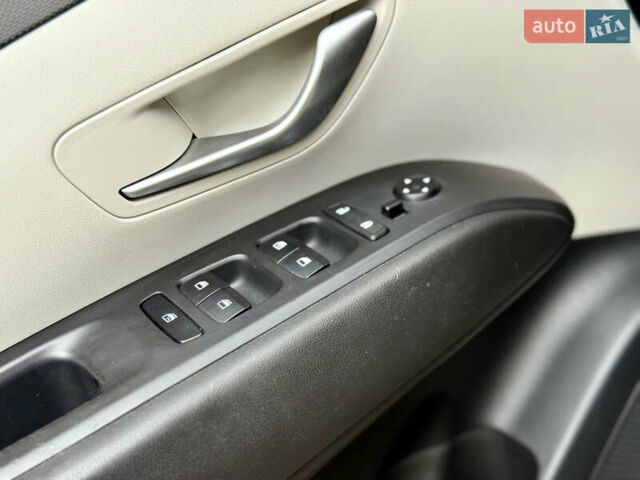 Сірий Хендай Туксон, об'ємом двигуна 2.5 л та пробігом 87 тис. км за 21000 $, фото 13 на Automoto.ua