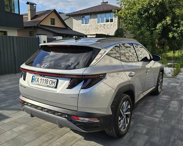 Серый Хендай Туксон, объемом двигателя 2 л и пробегом 46 тыс. км за 29000 $, фото 2 на Automoto.ua