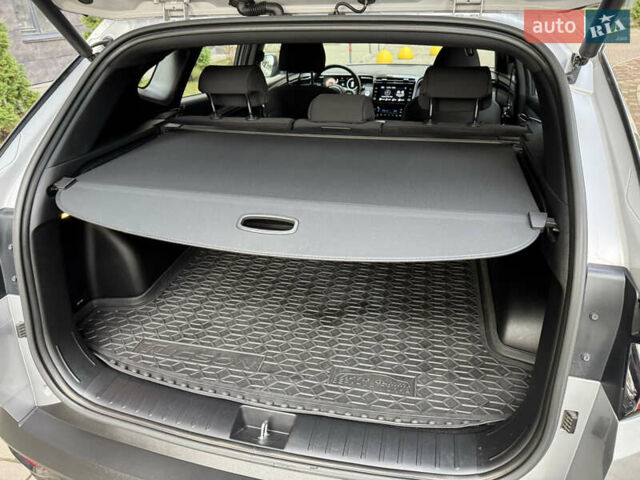 Сірий Хендай Туксон, об'ємом двигуна 2 л та пробігом 94 тис. км за 23500 $, фото 14 на Automoto.ua