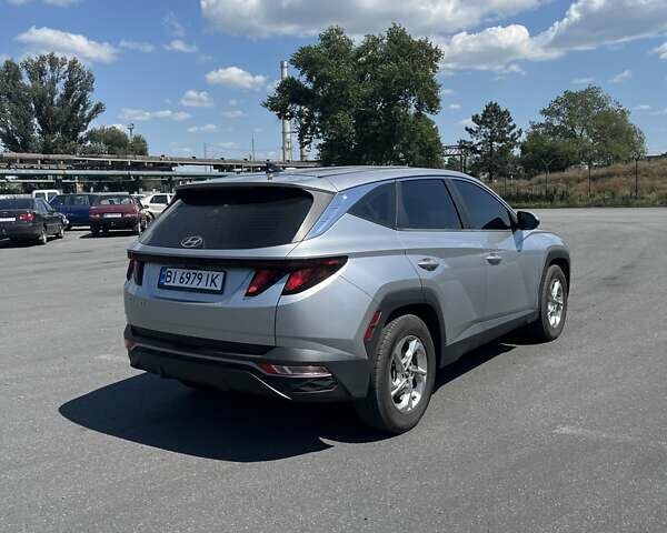 Серый Хендай Туксон, объемом двигателя 2.5 л и пробегом 86 тыс. км за 20000 $, фото 2 на Automoto.ua