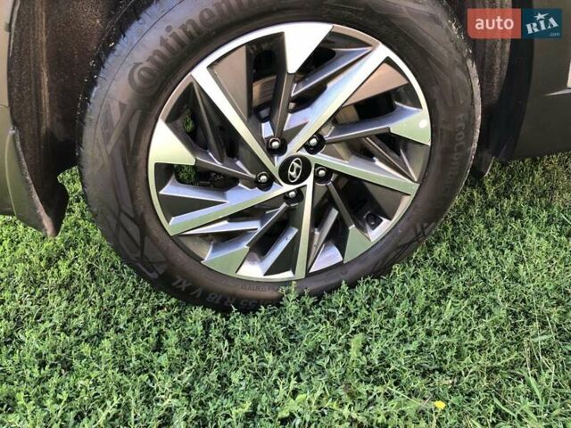 Серый Хендай Туксон, объемом двигателя 2 л и пробегом 42 тыс. км за 26000 $, фото 13 на Automoto.ua