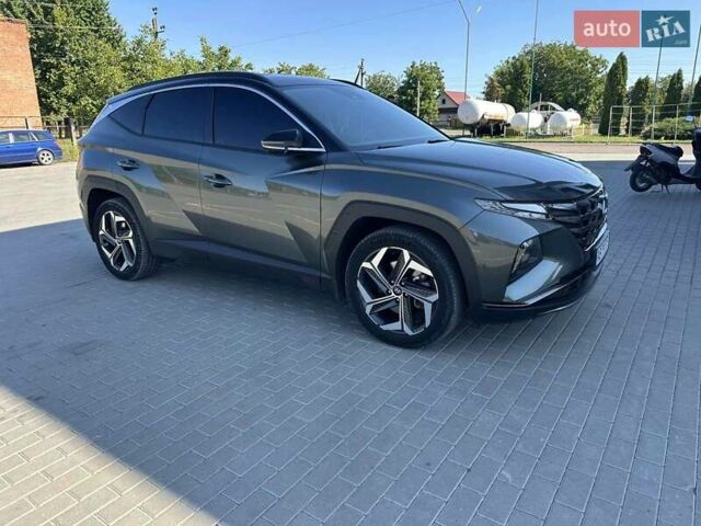 Серый Хендай Туксон, объемом двигателя 1.6 л и пробегом 67 тыс. км за 32000 $, фото 6 на Automoto.ua