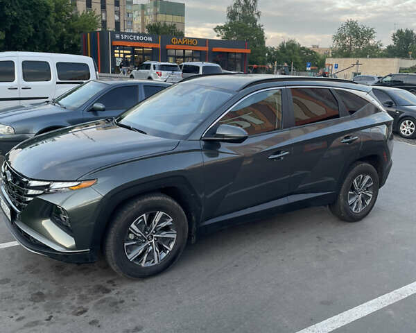 Серый Хендай Туксон, объемом двигателя 1.6 л и пробегом 28 тыс. км за 24600 $, фото 5 на Automoto.ua