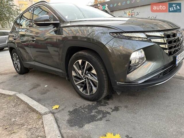 Серый Хендай Туксон, объемом двигателя 1.6 л и пробегом 144 тыс. км за 22000 $, фото 5 на Automoto.ua