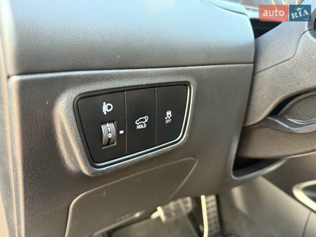 Хендай Туксон 2021 в Одессе на Automoto.ua Серый Хендай Туксон, объемом двигателя 2 л и пробегом 100 тыс. км за 30900 $, фото 58 на Automoto.ua