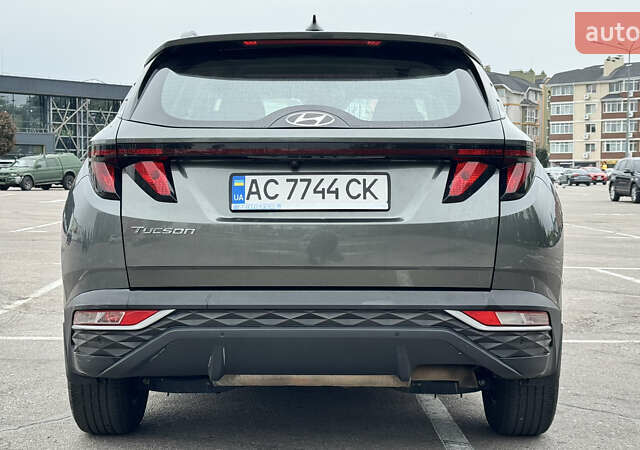 Серый Хендай Туксон, объемом двигателя 2 л и пробегом 102 тыс. км за 22500 $, фото 6 на Automoto.ua